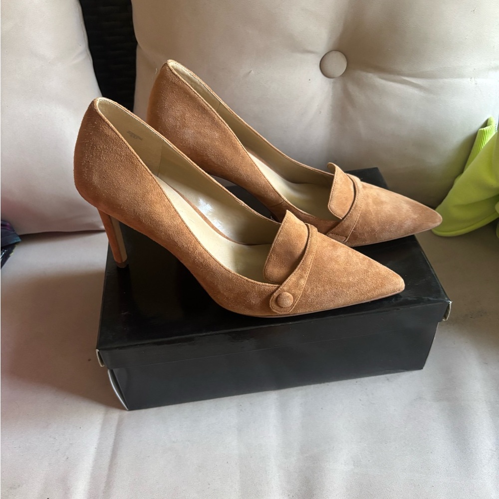 Ann Taylor Elegant Tan Suede Women's Heels